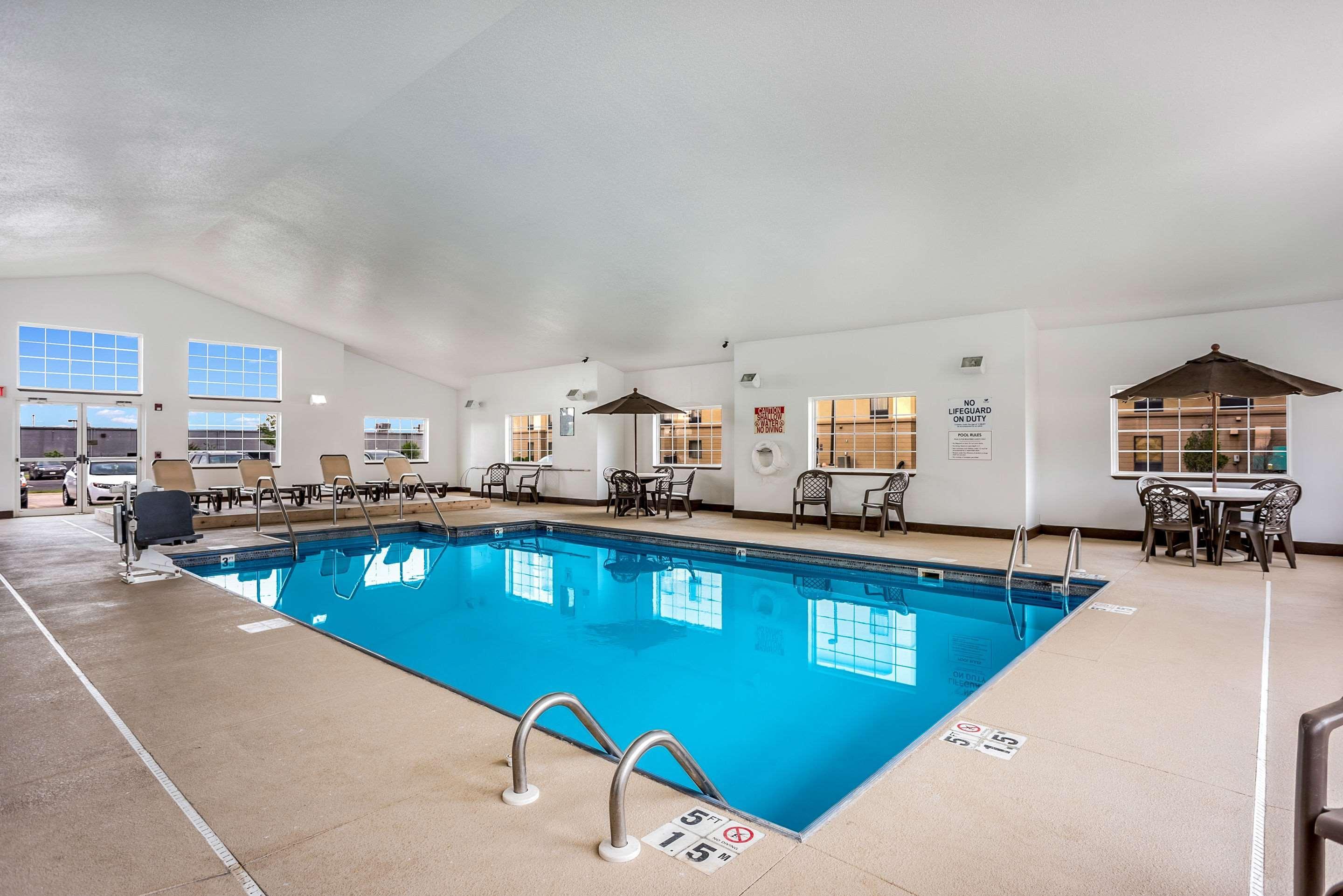 Mainstay Suites Cedar Rapids North - Marion Exteriér fotografie